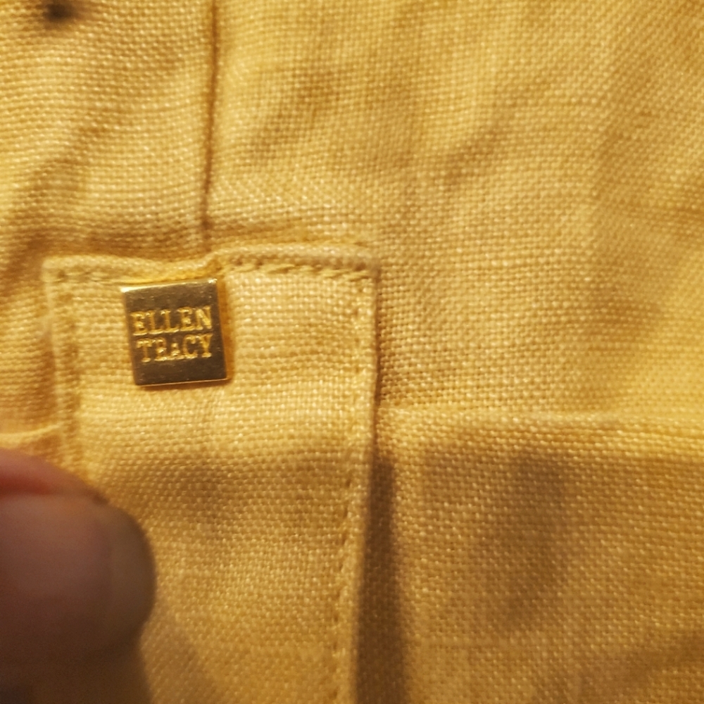 Shorts - Picture 4 of 10